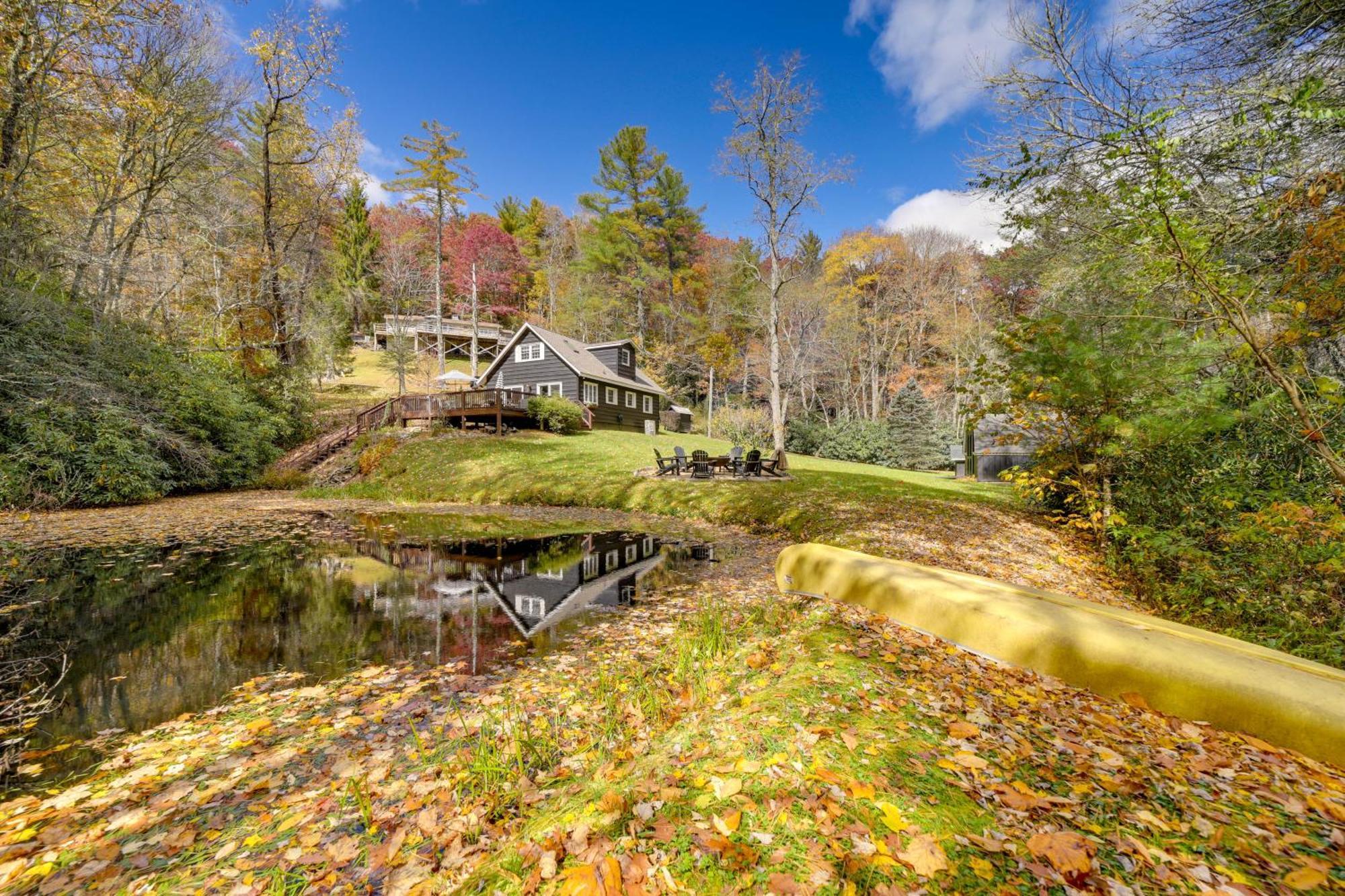 Enchanting Highlands Cottage With Pond And Falls! 외부 사진